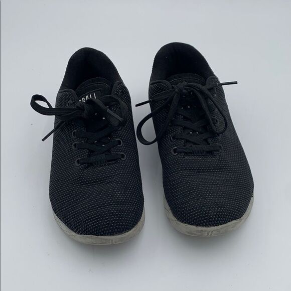 NOBULL Black and White Sneakers for Versatile Performance - Picture 2 of 11